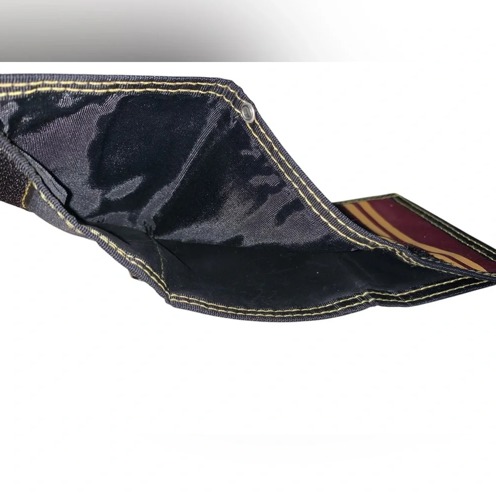Harry Potter Hogwarts Crest Tri-Fold Wallet